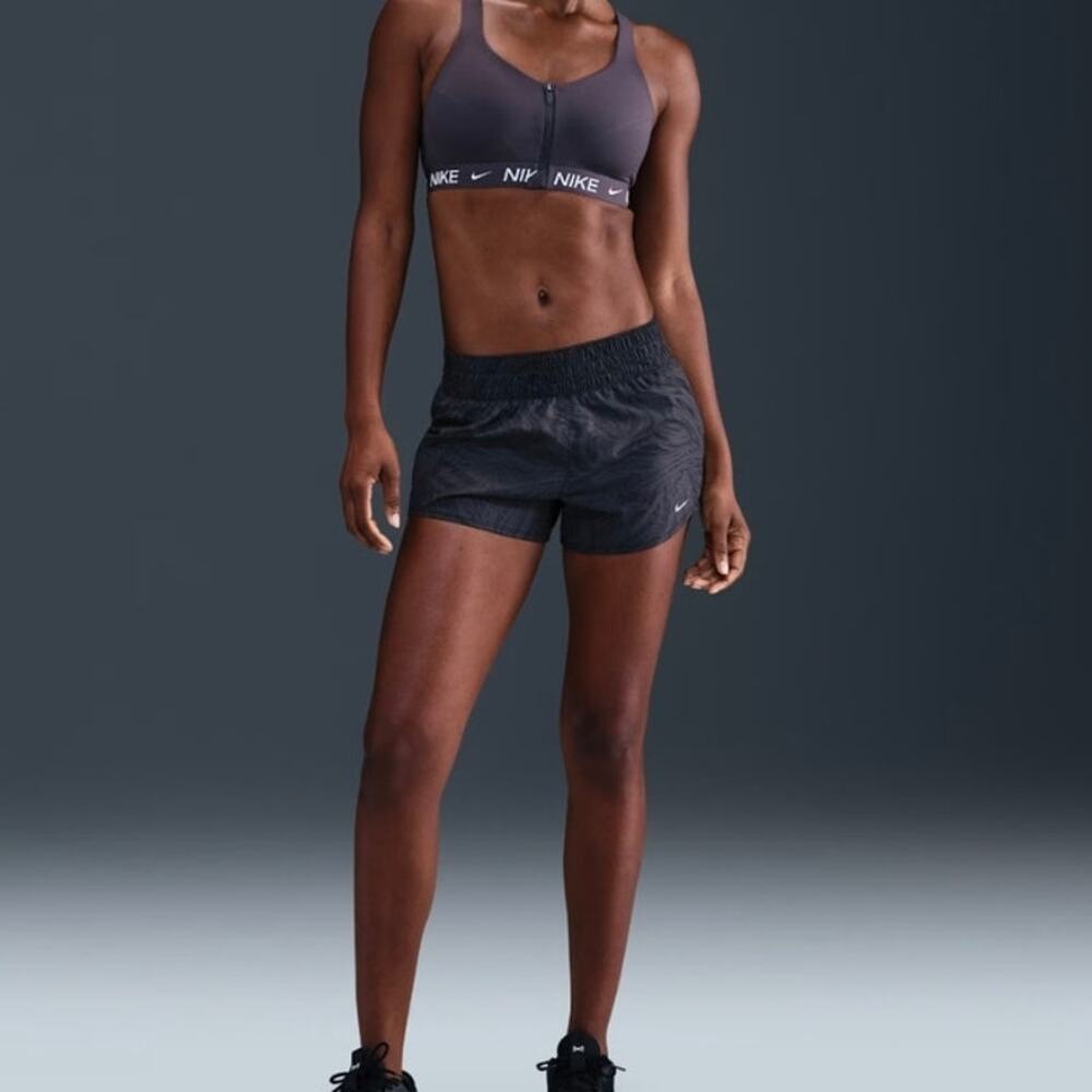 Nike Women's One Dri-FIT Mid-Rise 3" Brief-Lined Printed Shorts Size M